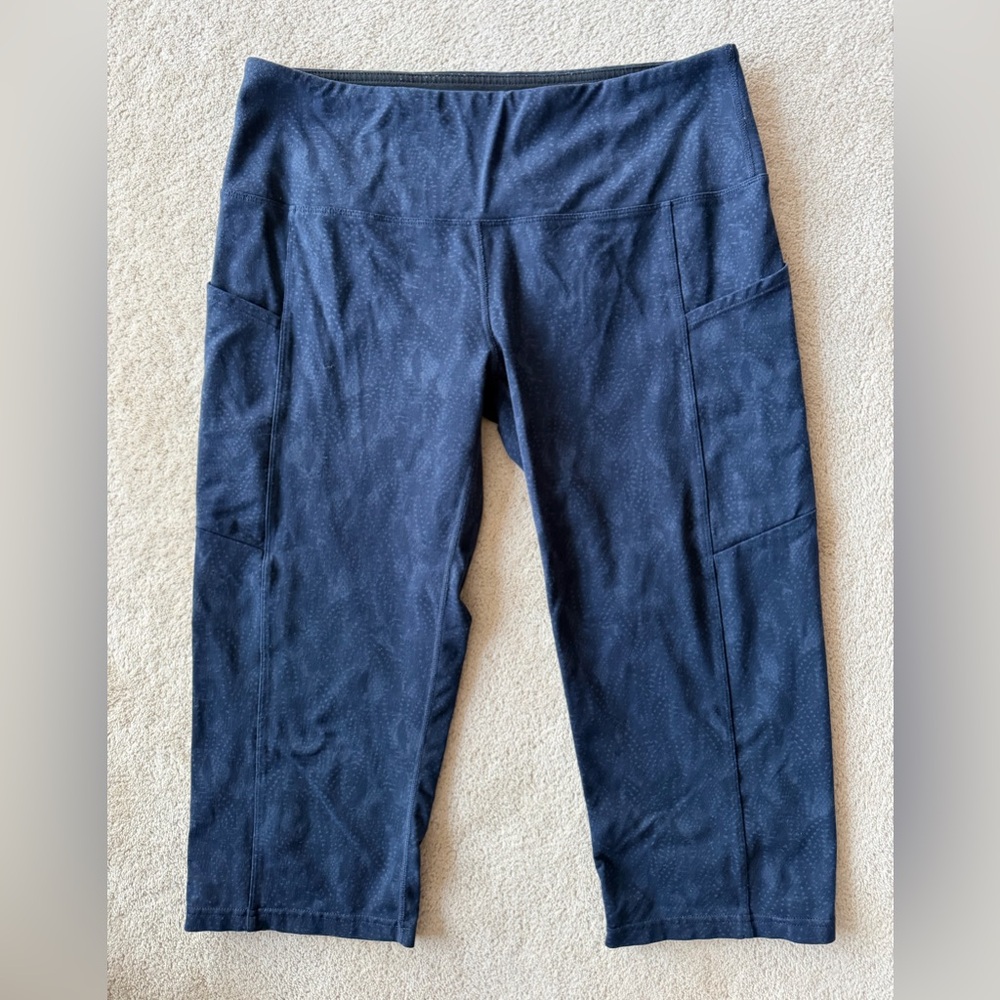Kirkland Signature Capris Leggings